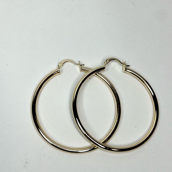 14k gold filled medium hoop earrings - Picture 4 of 6